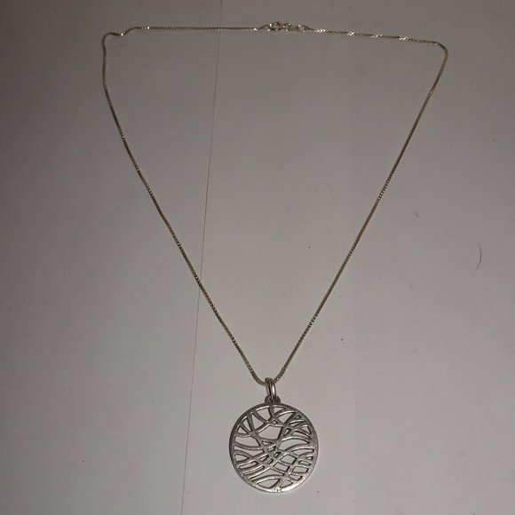 925 SS EP Round Abstract Pendant Necklace - Picture 2 of 6
